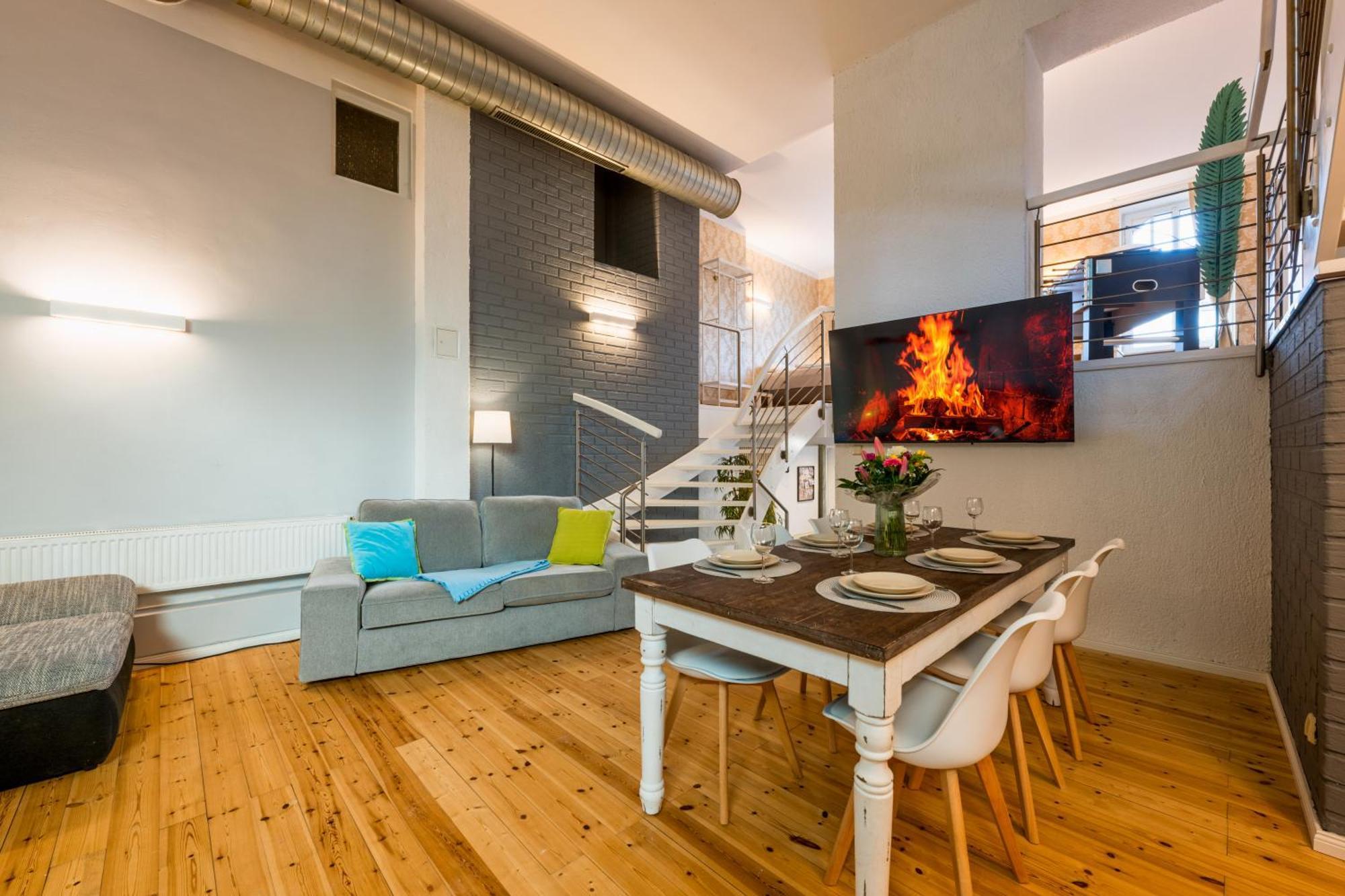 Exklusive Und Grosszuegige Wohnung 140 Qm In Magdeburg Top-Lage Mit Kicker Fuer Bis Zu 8 Personen Exterior photo
